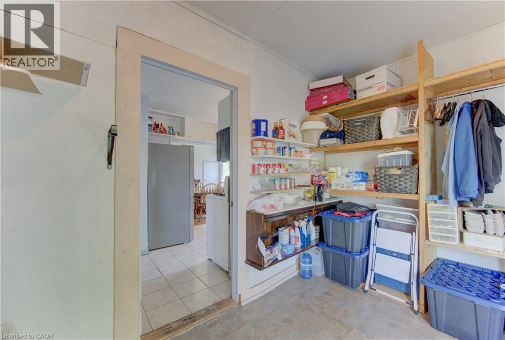 












37 BAIRD Street S

,
Bright,




Ontario
N0J1B0

