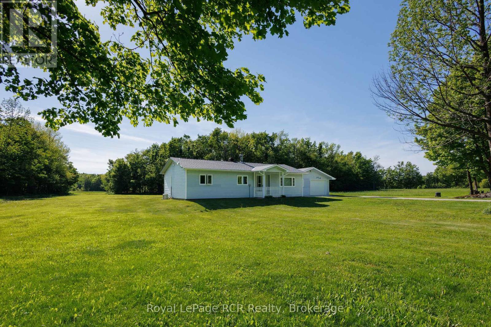 












310420 KEMBLE ROCK ROAD

,
Georgian Bluffs,




Ontario
N0H2T0

