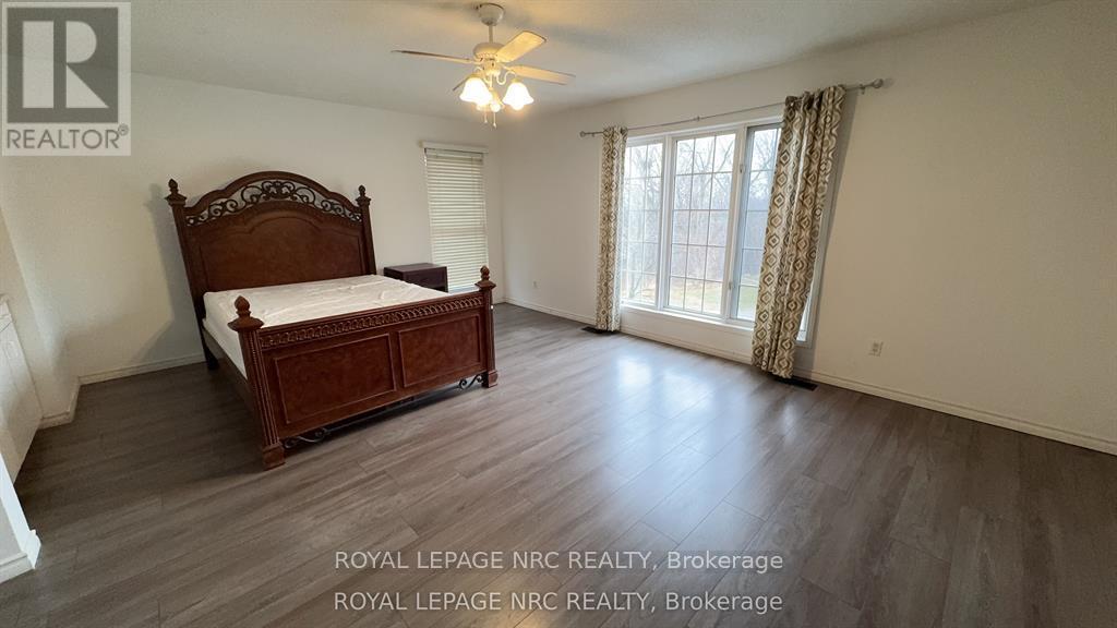 












6 PEARL ANN DRIVE

,
St. Catharines (Glendale/Glenridge),




Ontario
L2T3B3

