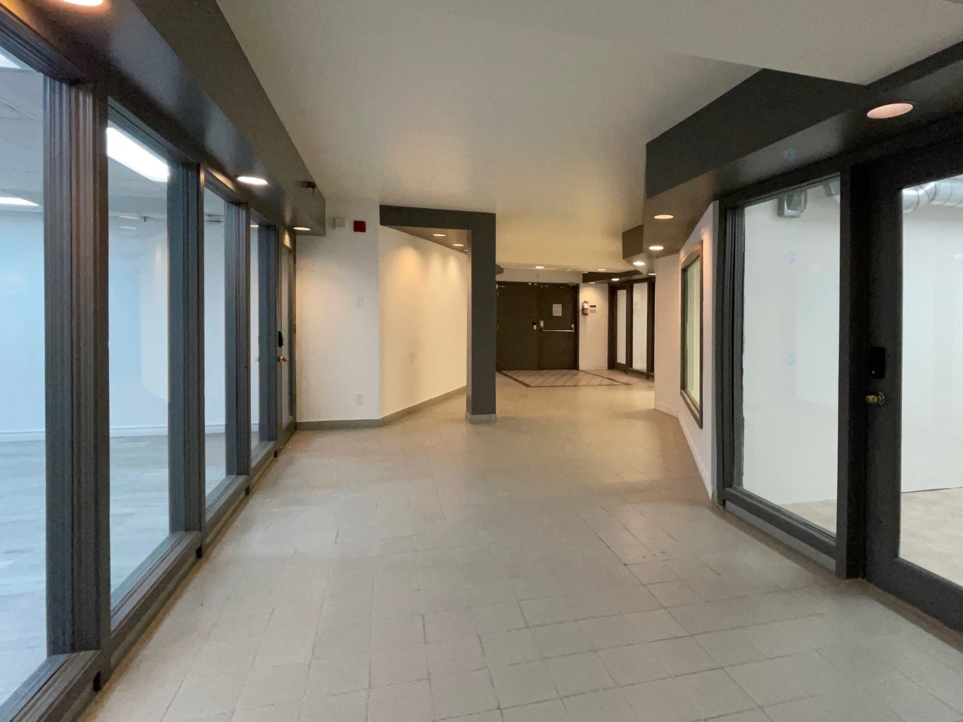 









123


Rue St-Pierre

,
Montréal (Ville-Marie),




QC
H2Y2L6

