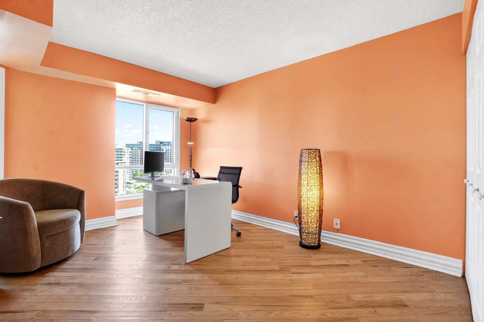 









8255


Boul. St-Laurent

, 1102,
Brossard,




QC
J4X2A7

