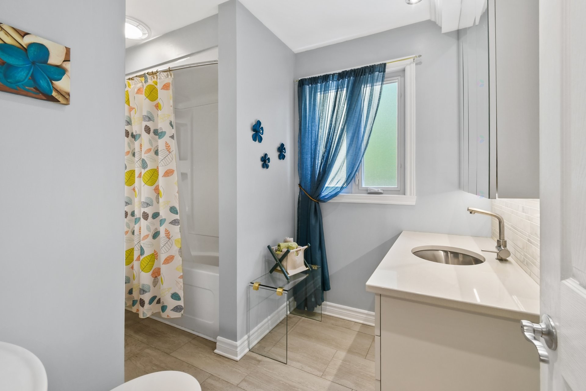 









158


Av. Mermoz

,
Candiac,




QC
J5R4T2

