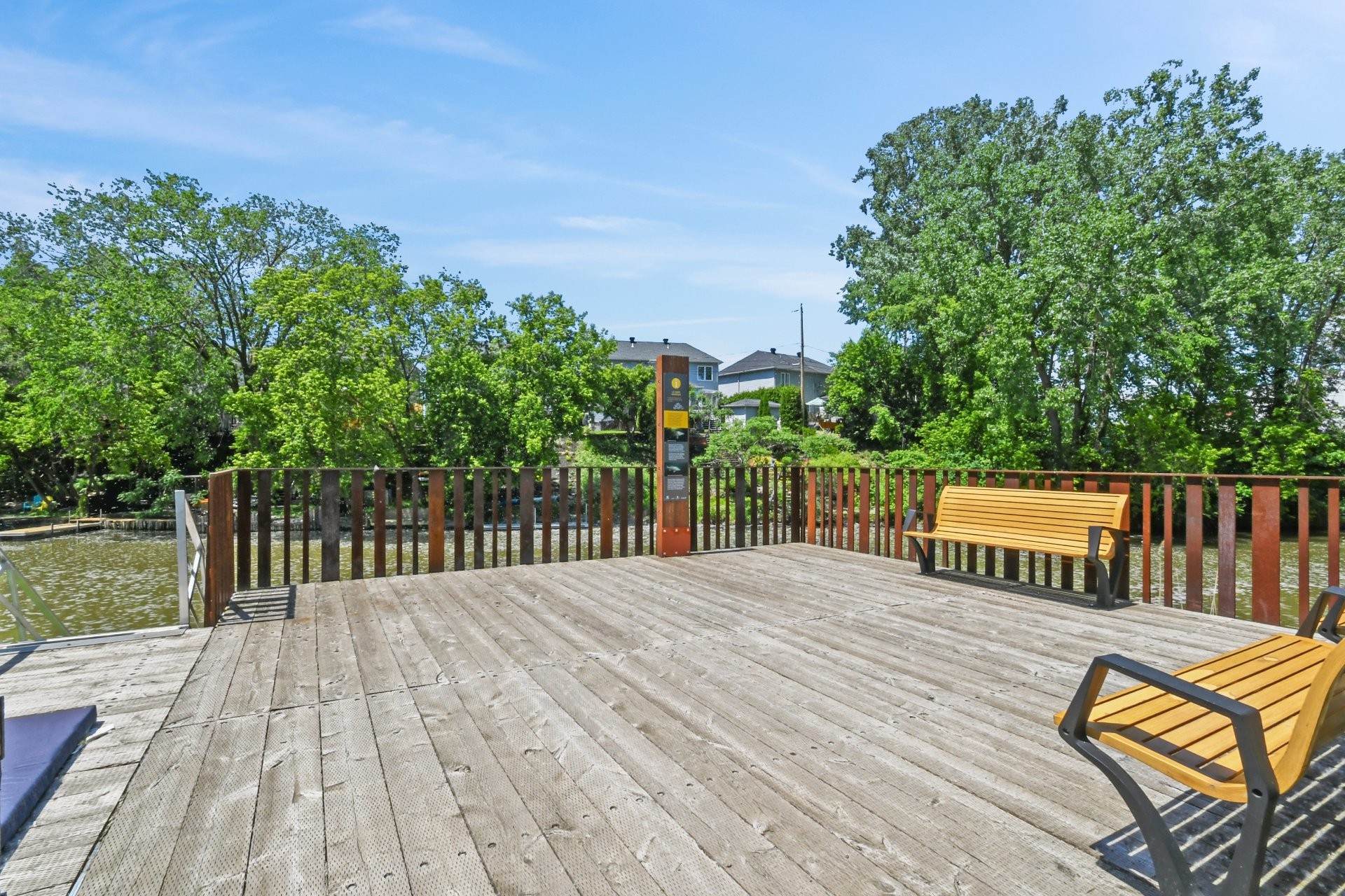 









158


Av. Mermoz

,
Candiac,




QC
J5R4T2

