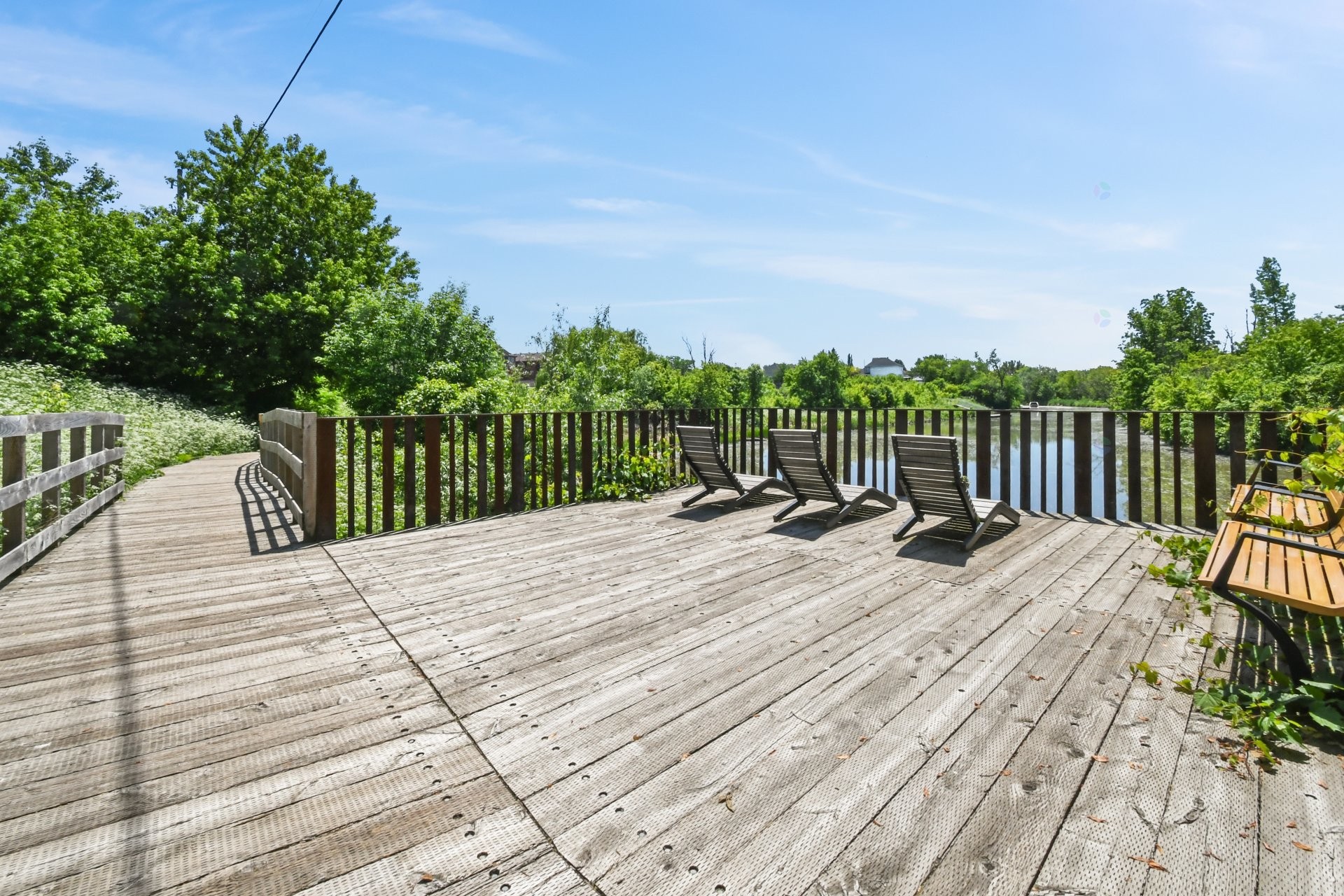 









158


Av. Mermoz

,
Candiac,




QC
J5R4T2

