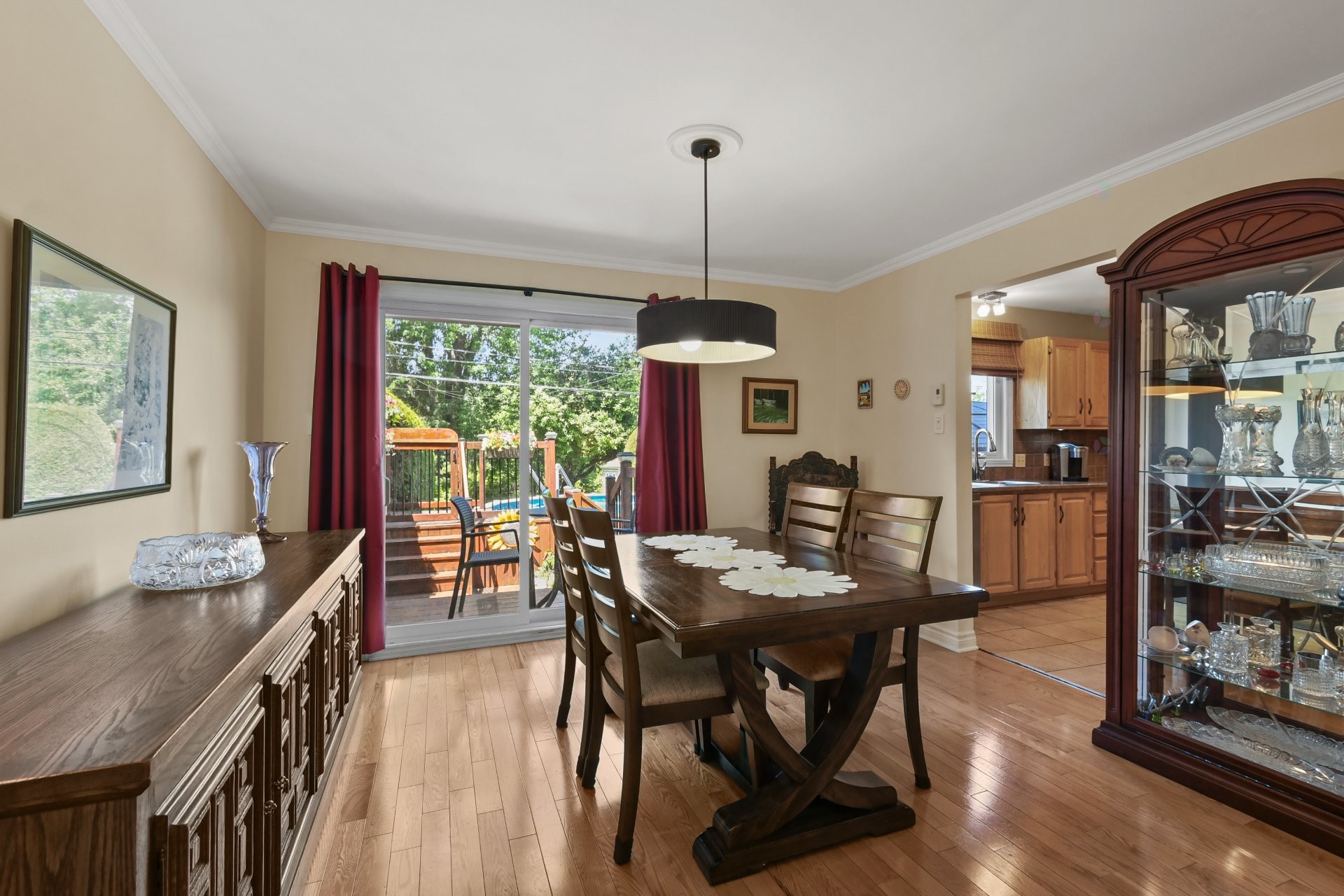 









158


Av. Mermoz

,
Candiac,




QC
J5R4T2

