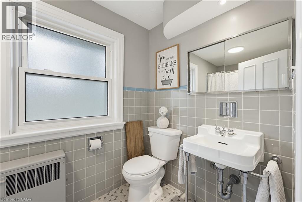 












3623 NAFZIGER Road

,
Wellesley,




Ontario
N0B2T0

