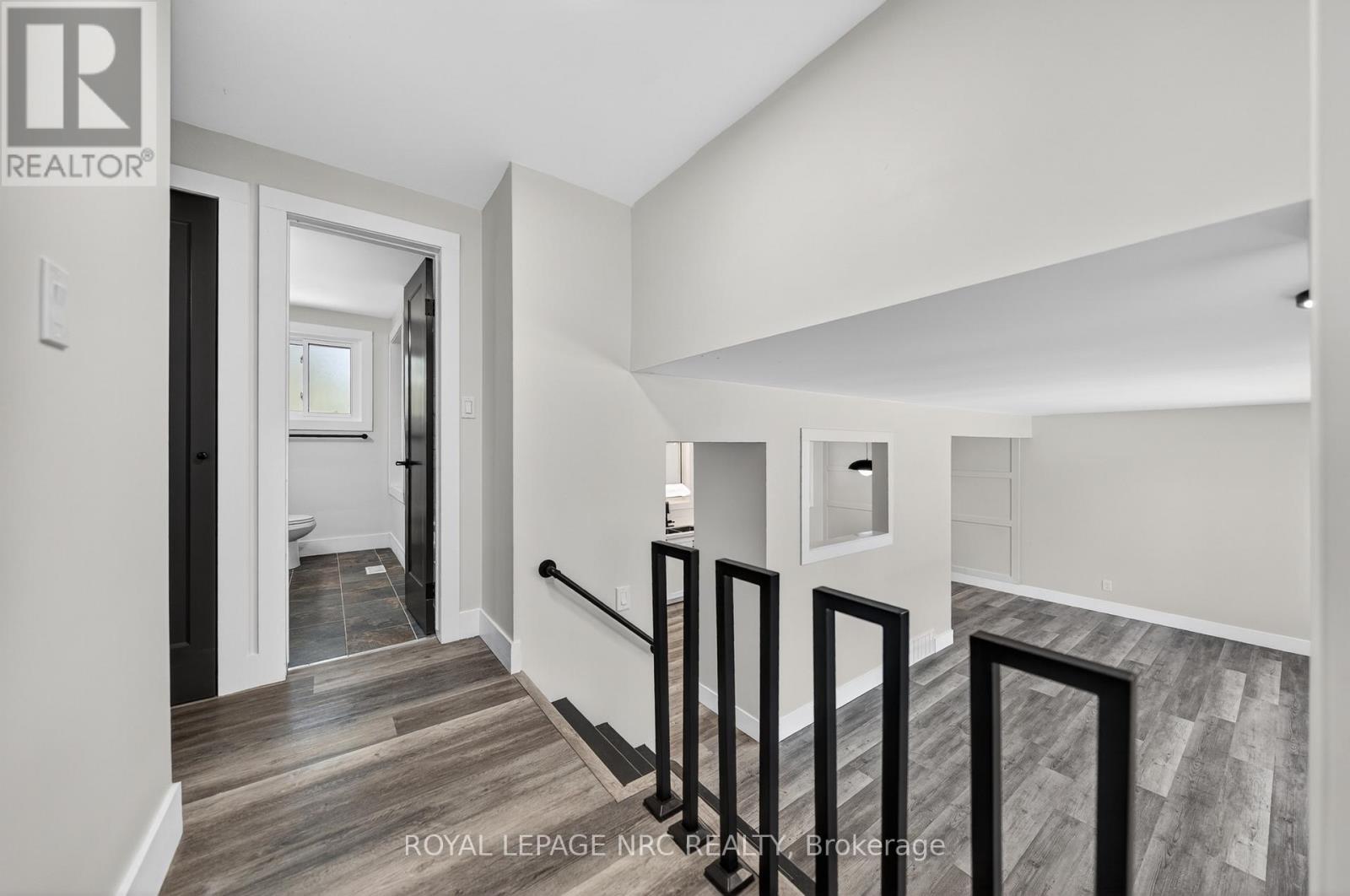 












970 PARKDALE AVENUE

,
Fort Erie (Crescent Park),




Ontario
L2A5B6

