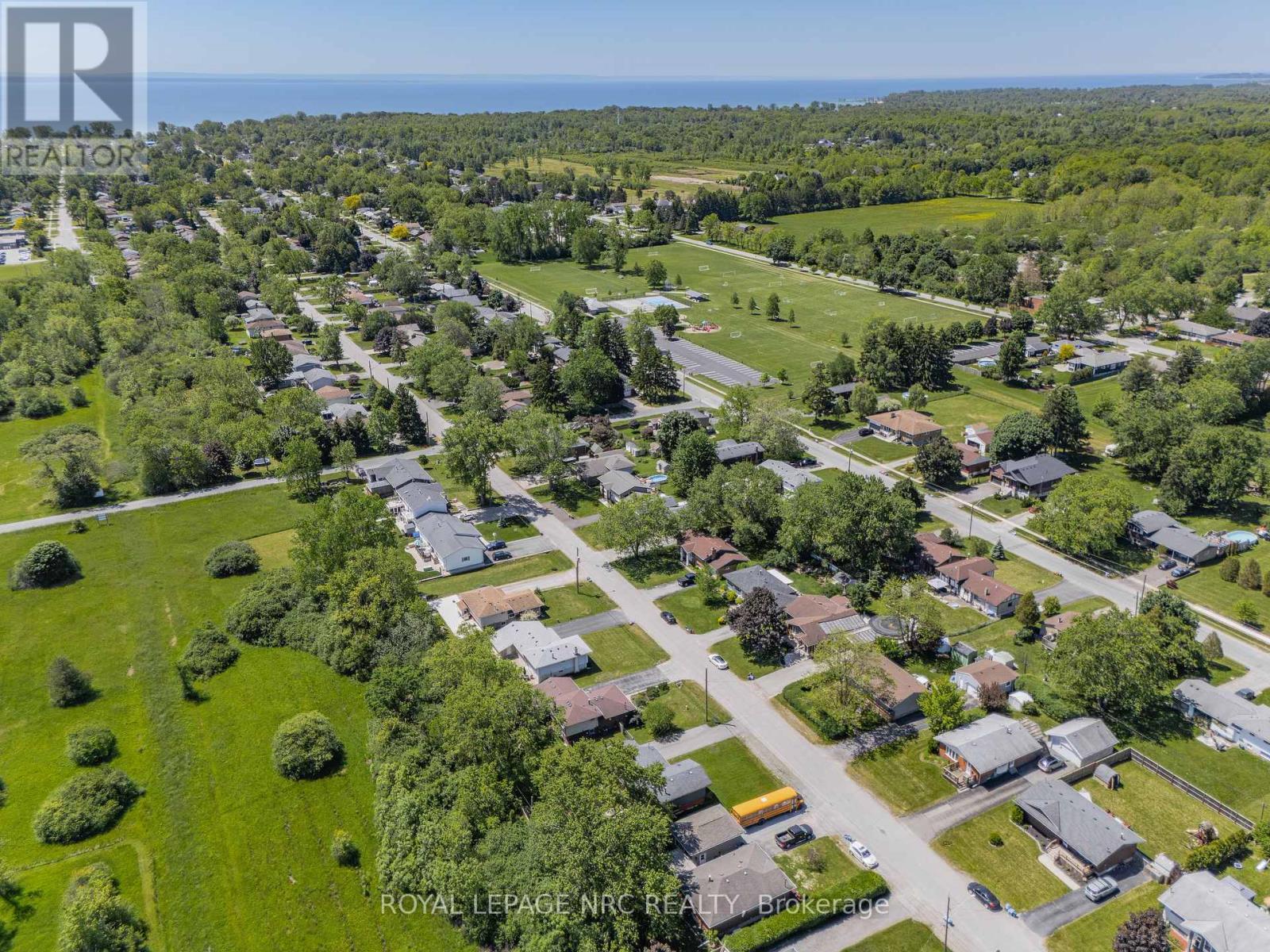 












970 PARKDALE AVENUE

,
Fort Erie (Crescent Park),




Ontario
L2A5B6

