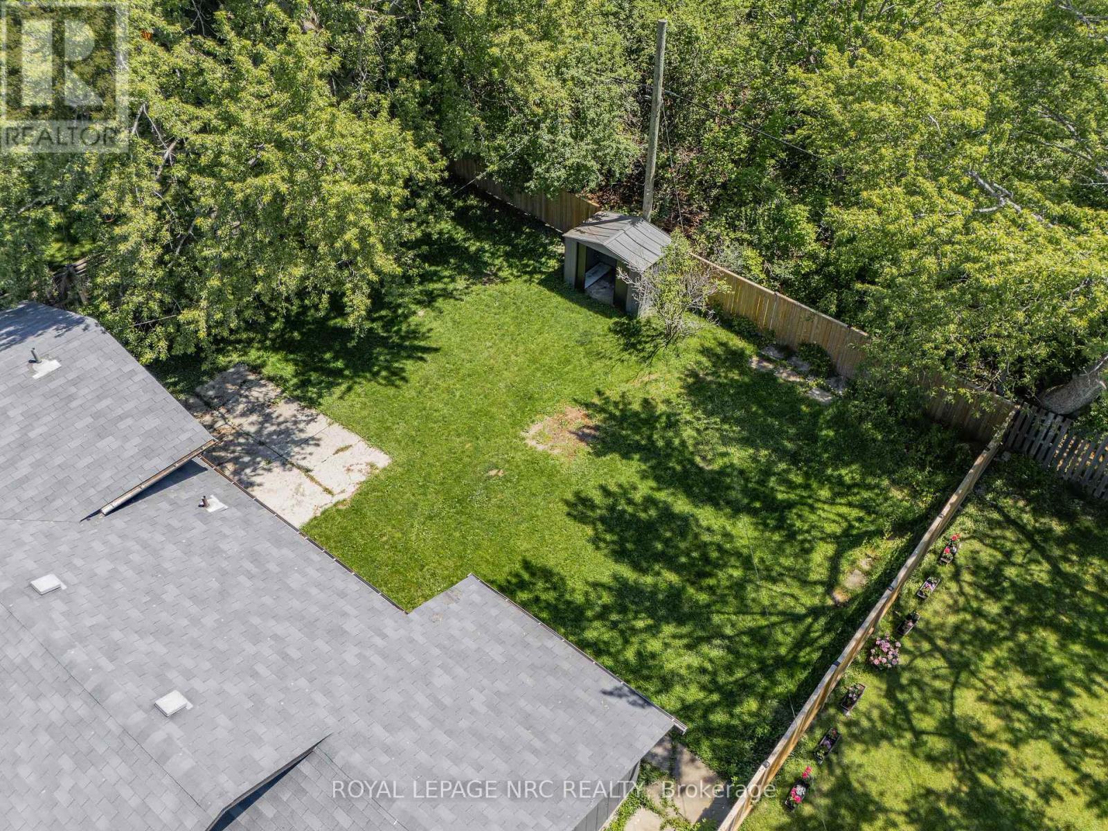 












970 PARKDALE AVENUE

,
Fort Erie (Crescent Park),




Ontario
L2A5B6


