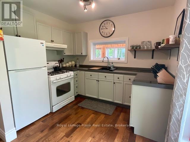 












2848 COUNTY ROAD 36

,
Trent Lakes,




Ontario
K0L1J0


