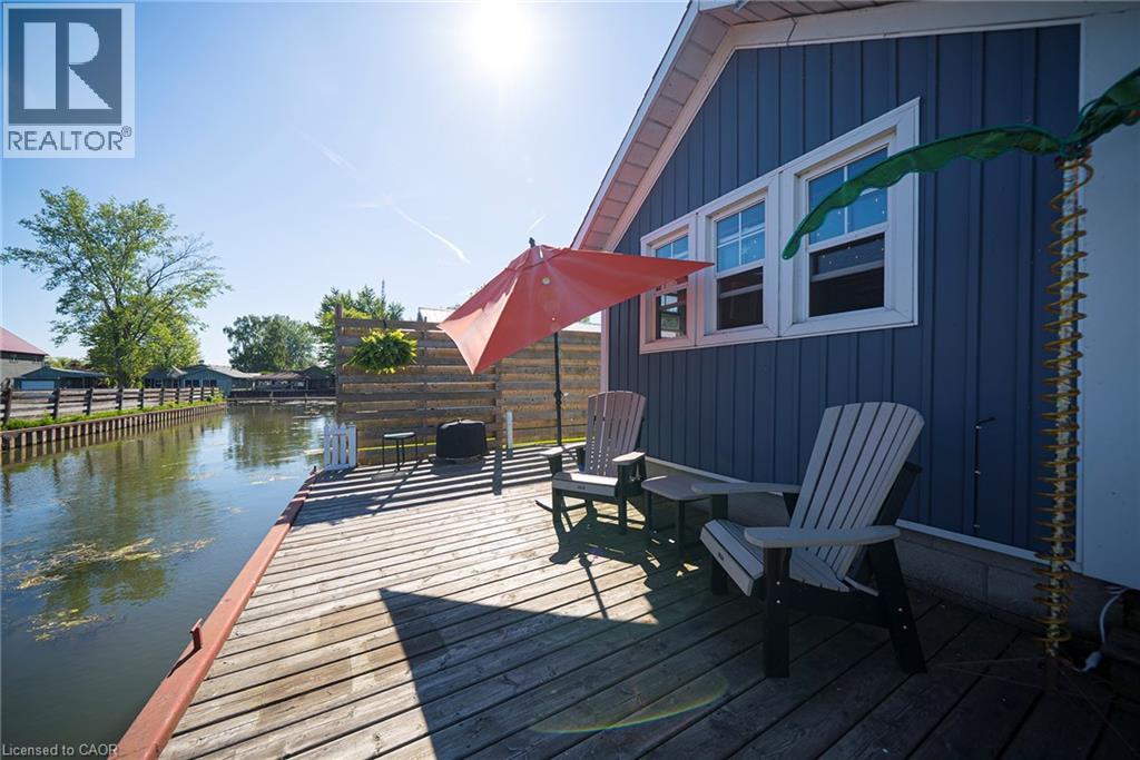 












44 ERIE Boulevard

,
Long Point,




Ontario
N0E1M0

