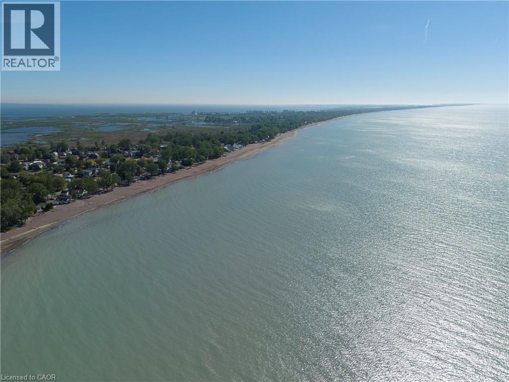 












44 ERIE Boulevard

,
Long Point,




Ontario
N0E1M0

