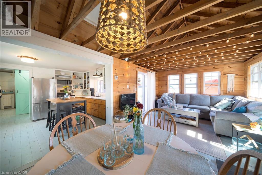 












44 ERIE Boulevard

,
Long Point,




Ontario
N0E1M0

