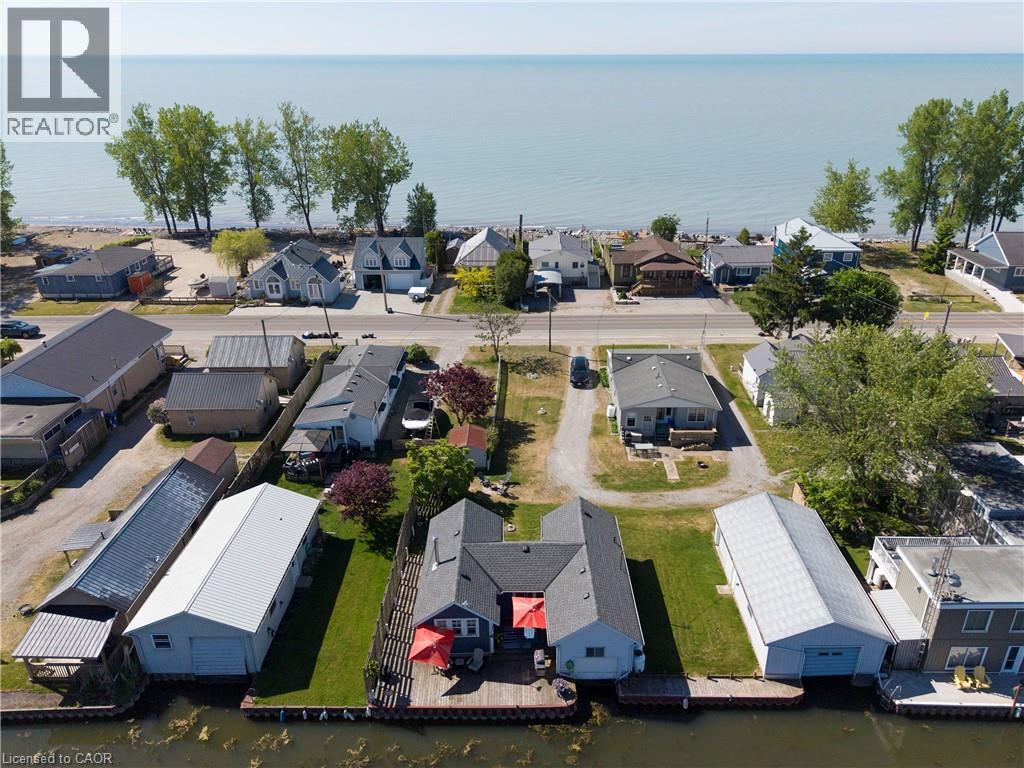 












44 ERIE Boulevard

,
Long Point,




Ontario
N0E1M0


