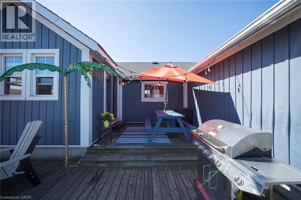 












44 ERIE Boulevard

,
Long Point,




Ontario
N0E1M0

