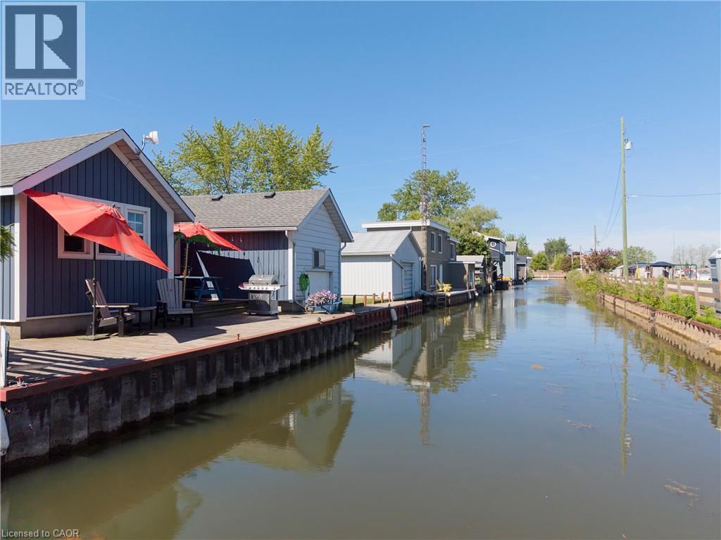 












44 ERIE Boulevard

,
Long Point,




Ontario
N0E1M0

