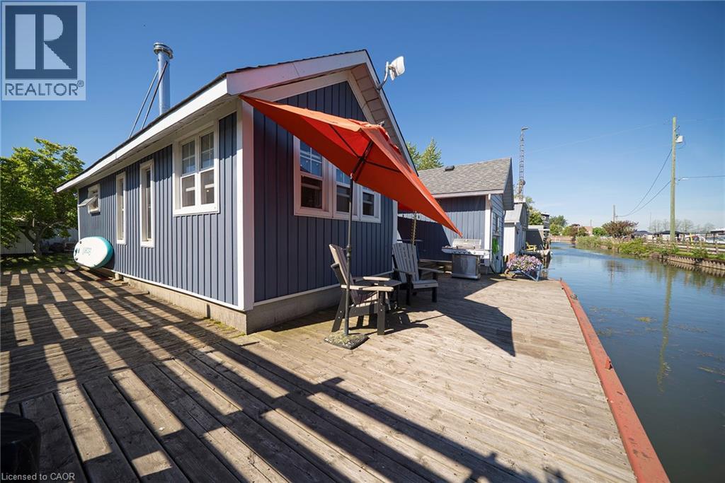 












44 ERIE Boulevard

,
Long Point,




Ontario
N0E1M0

