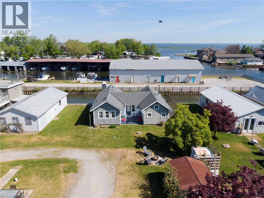 












44 ERIE Boulevard

,
Long Point,




Ontario
N0E1M0

