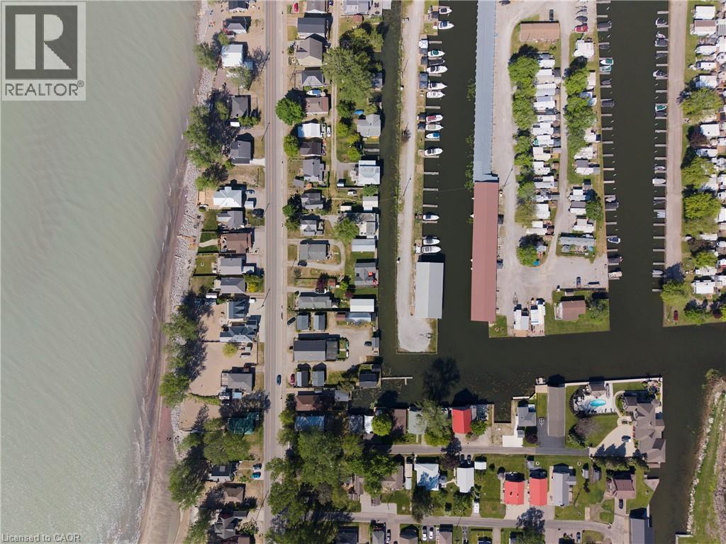 












44 ERIE Boulevard

,
Long Point,




Ontario
N0E1M0

