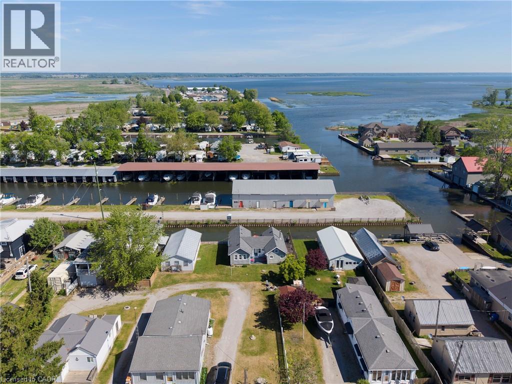 












44 ERIE Boulevard

,
Long Point,




Ontario
N0E1M0

