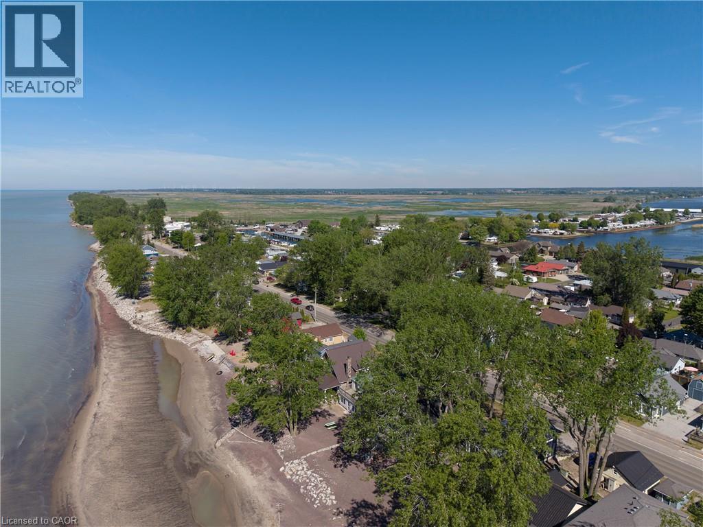 












44 ERIE Boulevard

,
Long Point,




Ontario
N0E1M0

