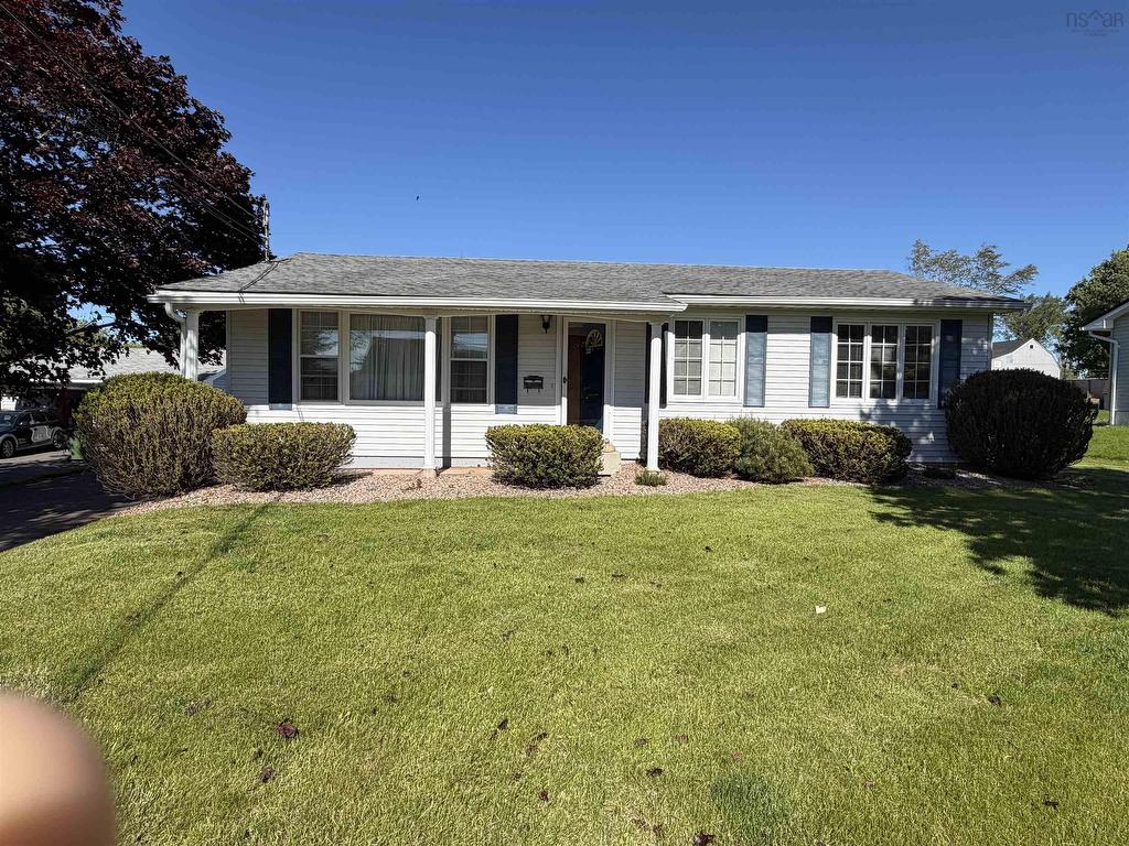 












38 Brite Avenue

,
Bible Hill,




NS
B2N 5R6


