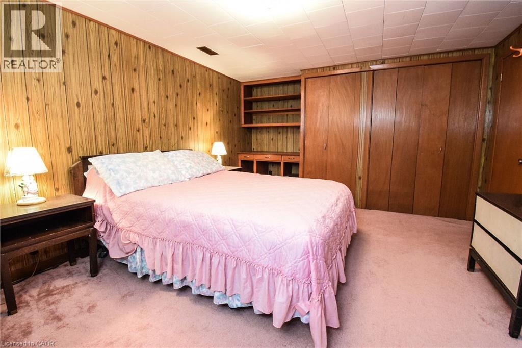 












725 CROSS Street W

,
Dunnville,




Ontario
N1A1N6


