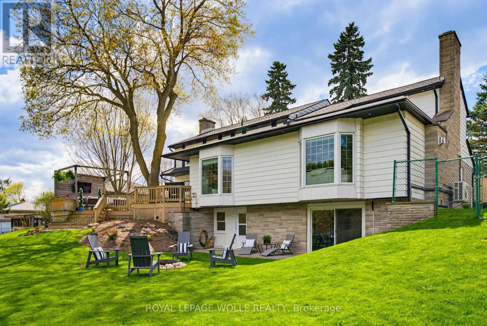 












3623 NAFZIGER ROAD

,
Wellesley,




Ontario
N0B2T0

