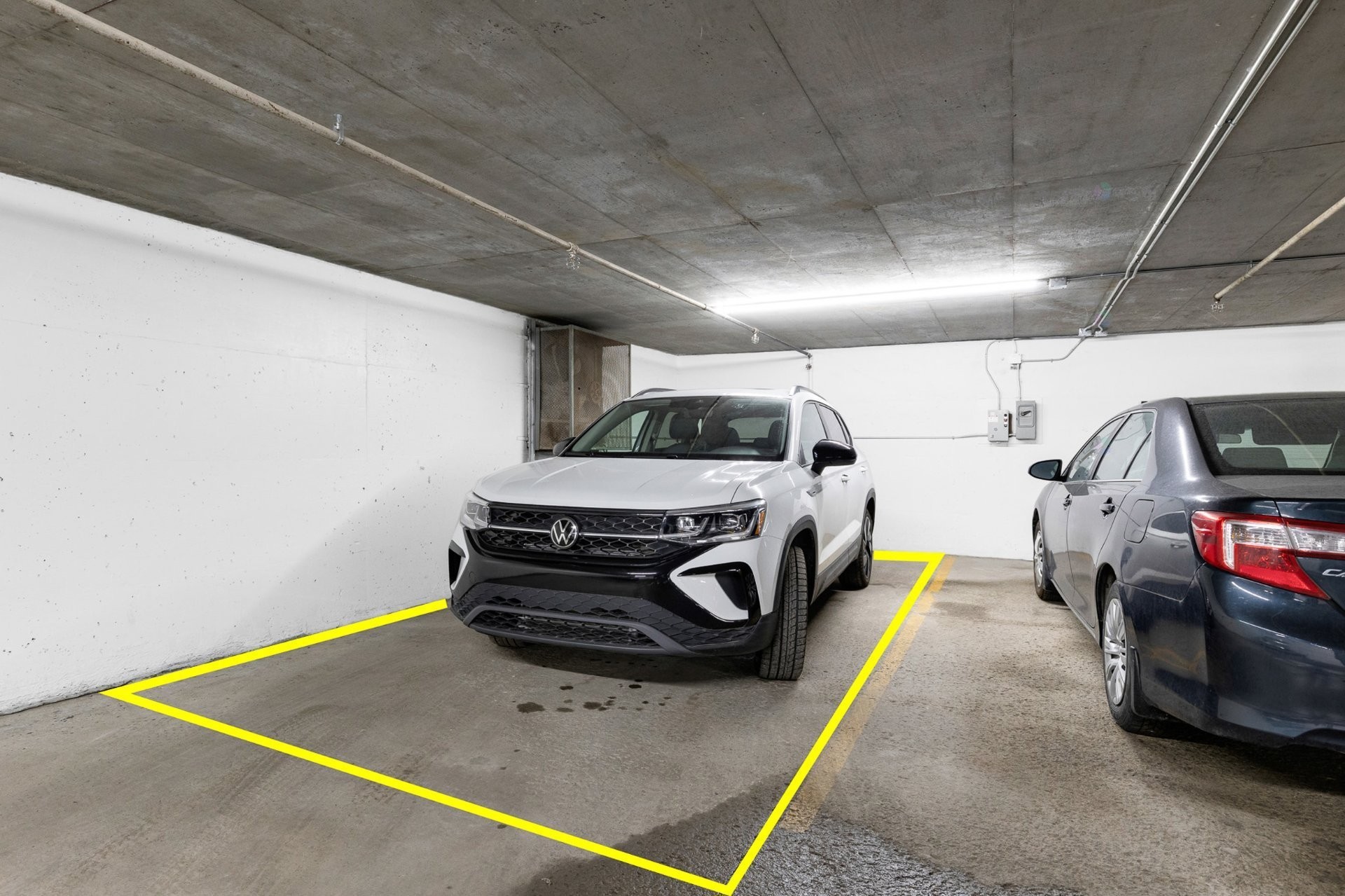 









5790


Av. Rembrandt

, 307,
Côte-Saint-Luc,




QC
H4W2V2

