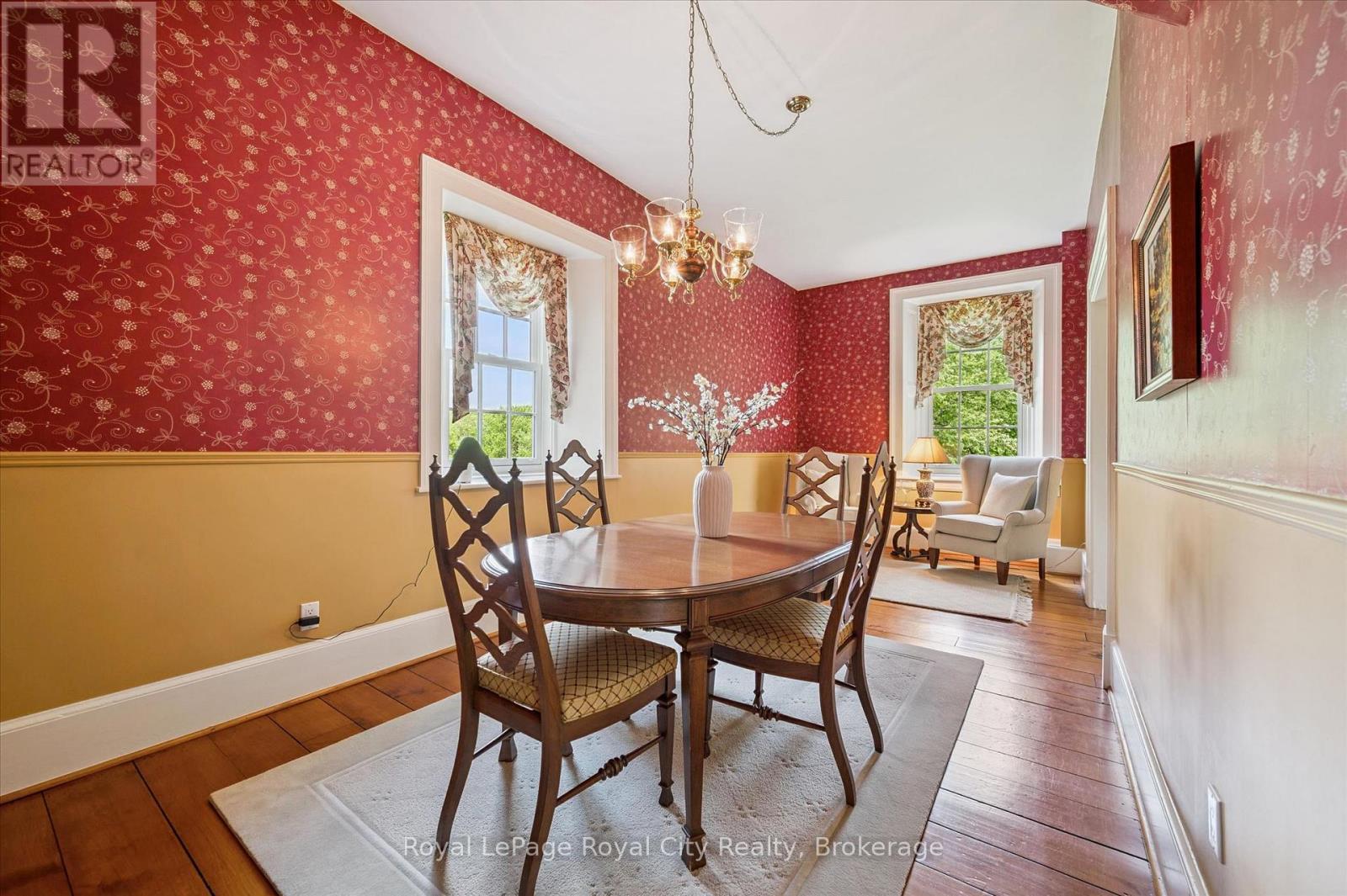 












551 CAMPBELLVILLE ROAD

,
Hamilton,







Ontario
L0P1B0

