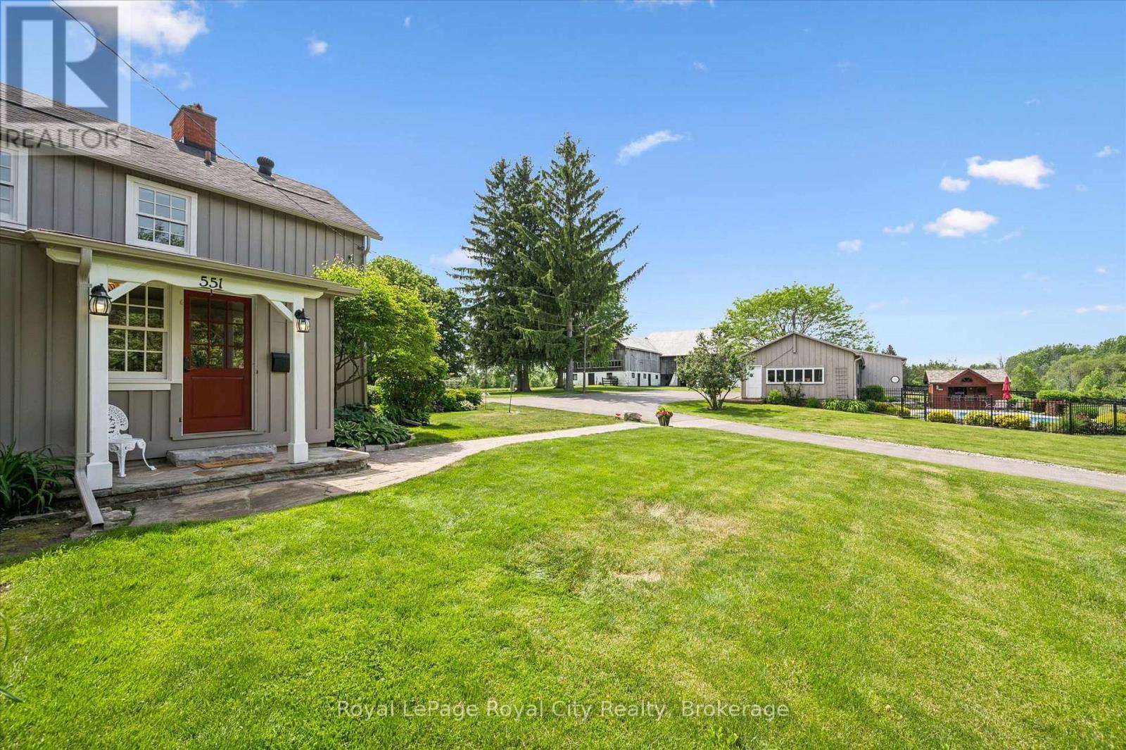 












551 CAMPBELLVILLE ROAD

,
Hamilton,







Ontario
L0P1B0


