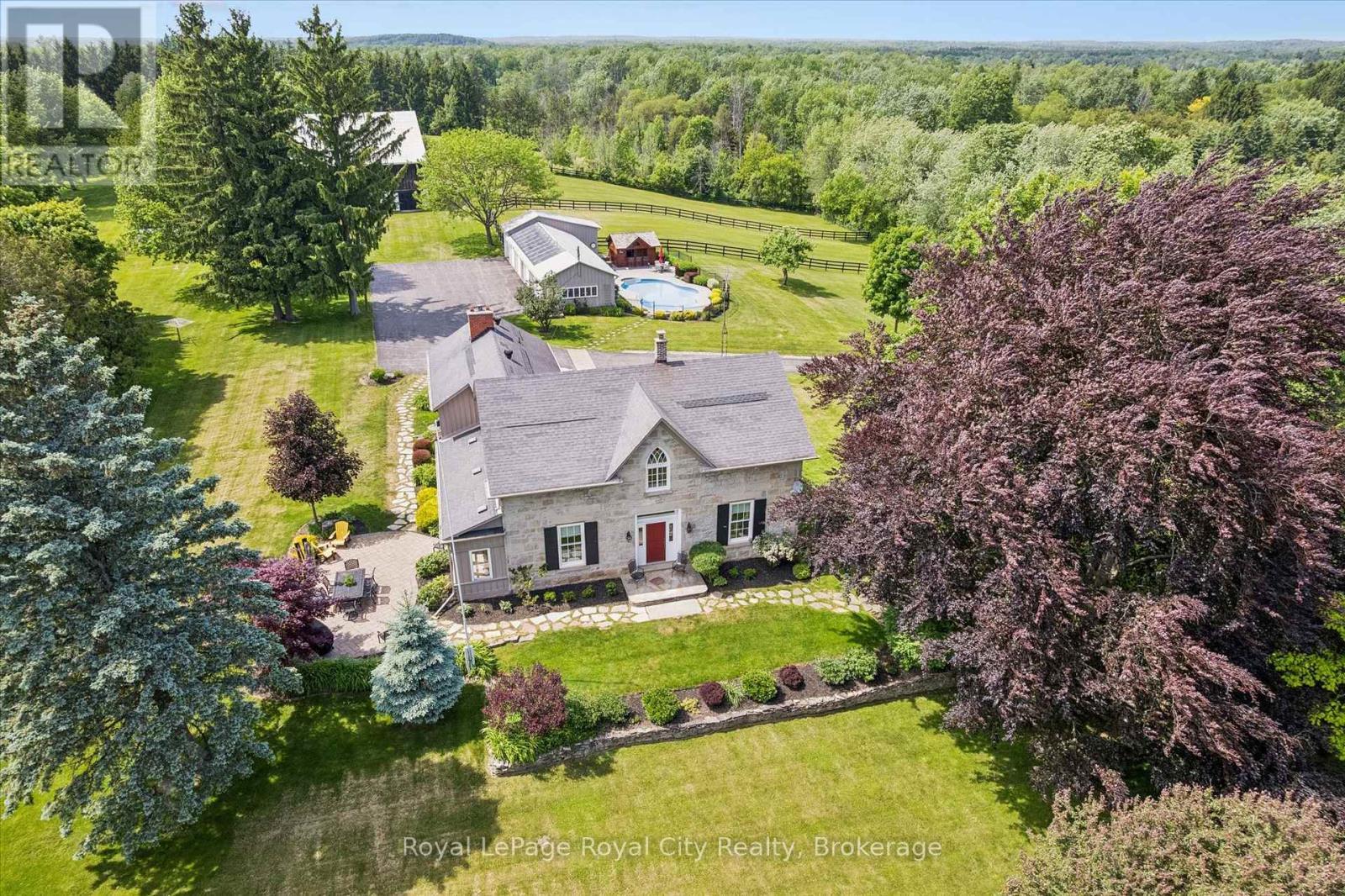 












551 CAMPBELLVILLE ROAD

,
Hamilton,







Ontario
L0P1B0

