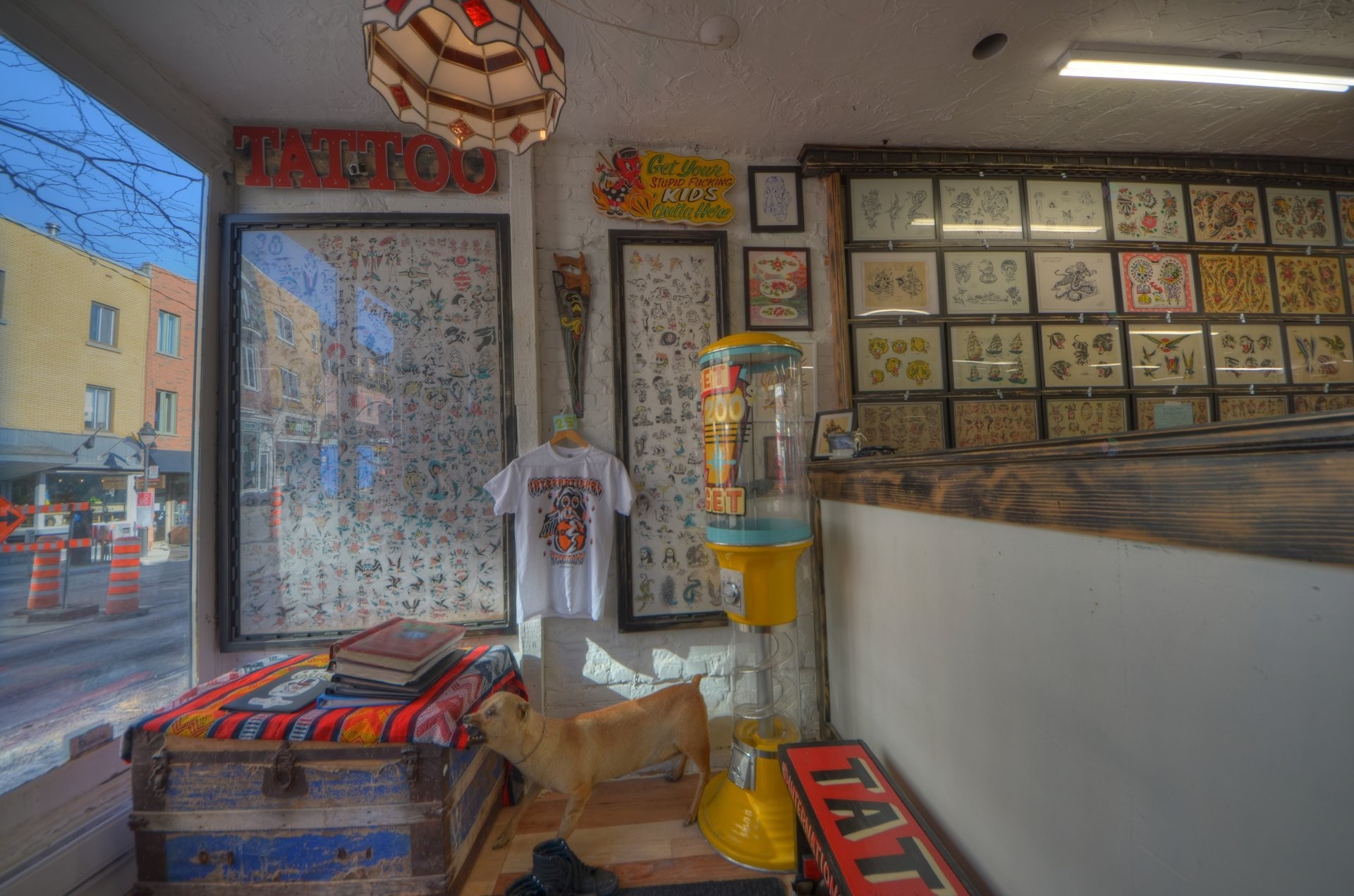 









1460


Rue Atateken

,
Montréal (Ville-Marie),




QC
H2L3L3

