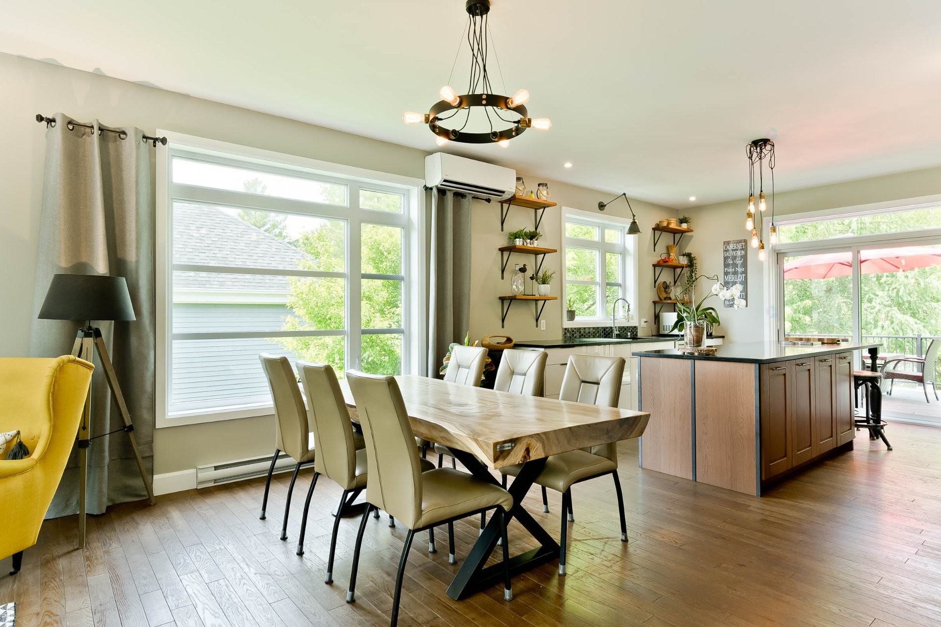 









51


Rue Marjorie-Donald

,
Sherbrooke (Lennoxville),




QC
J1M0A4

