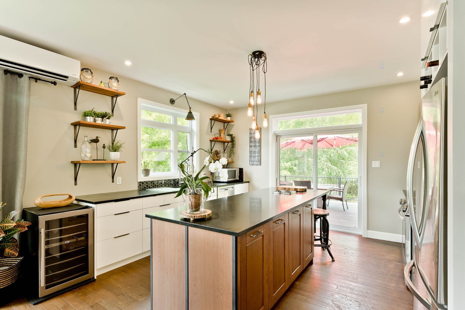 









51


Rue Marjorie-Donald

,
Sherbrooke (Lennoxville),




QC
J1M0A4

