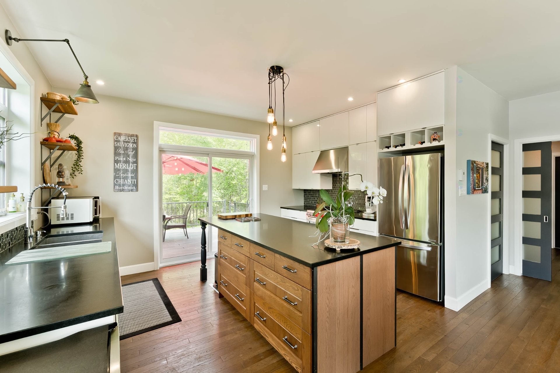 









51


Rue Marjorie-Donald

,
Sherbrooke (Lennoxville),




QC
J1M0A4

