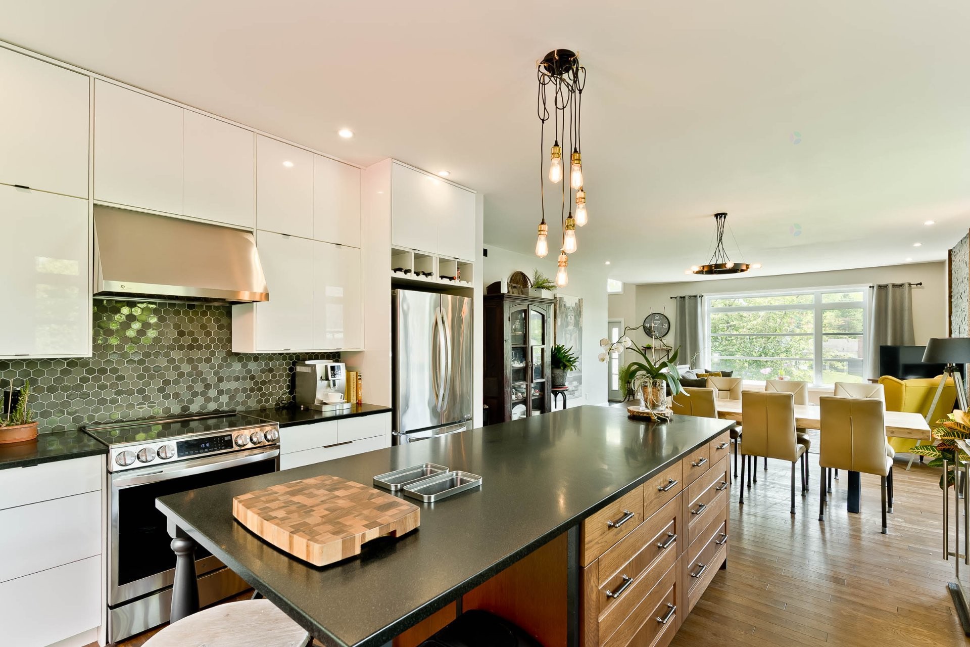 









51


Rue Marjorie-Donald

,
Sherbrooke (Lennoxville),




QC
J1M0A4

