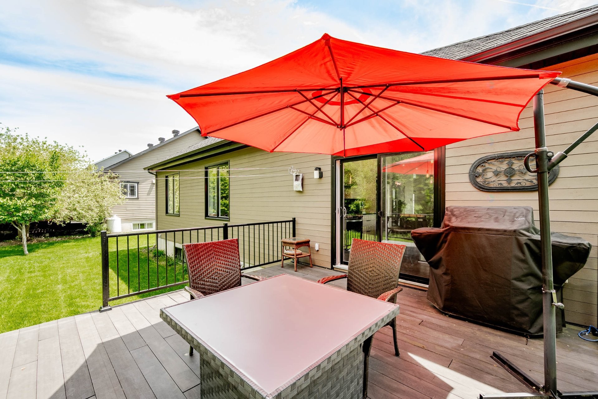 









51


Rue Marjorie-Donald

,
Sherbrooke (Lennoxville),




QC
J1M0A4

