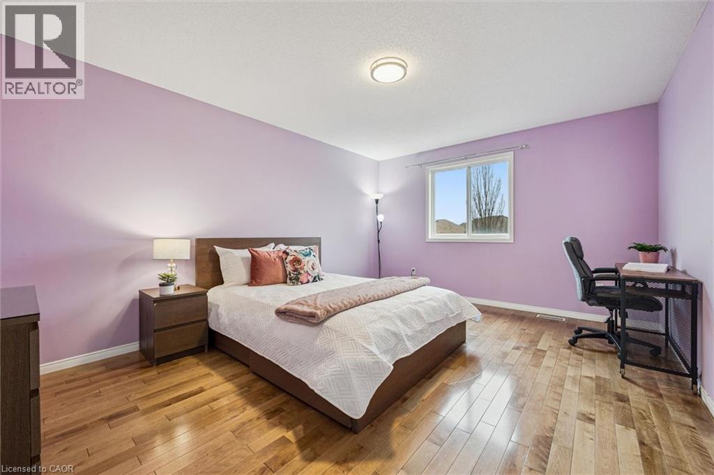 












64 MILSON Crescent

,
Guelph,




Ontario
N1C1G7

