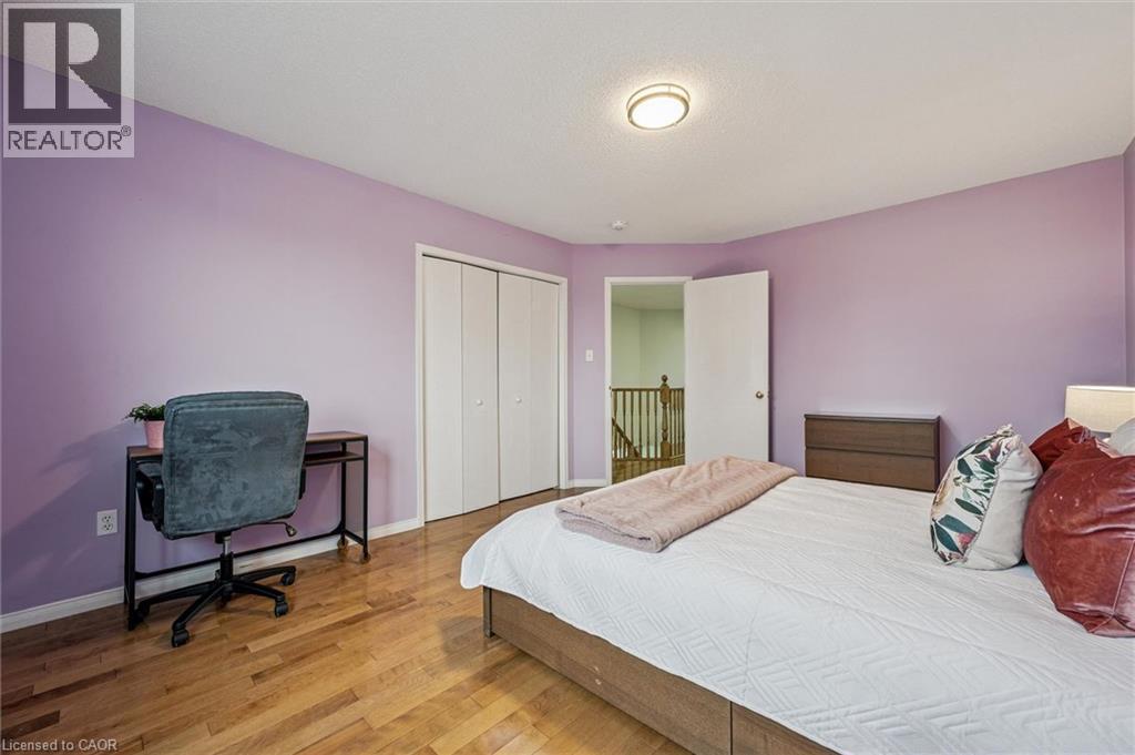 












64 MILSON Crescent

,
Guelph,




Ontario
N1C1G7

