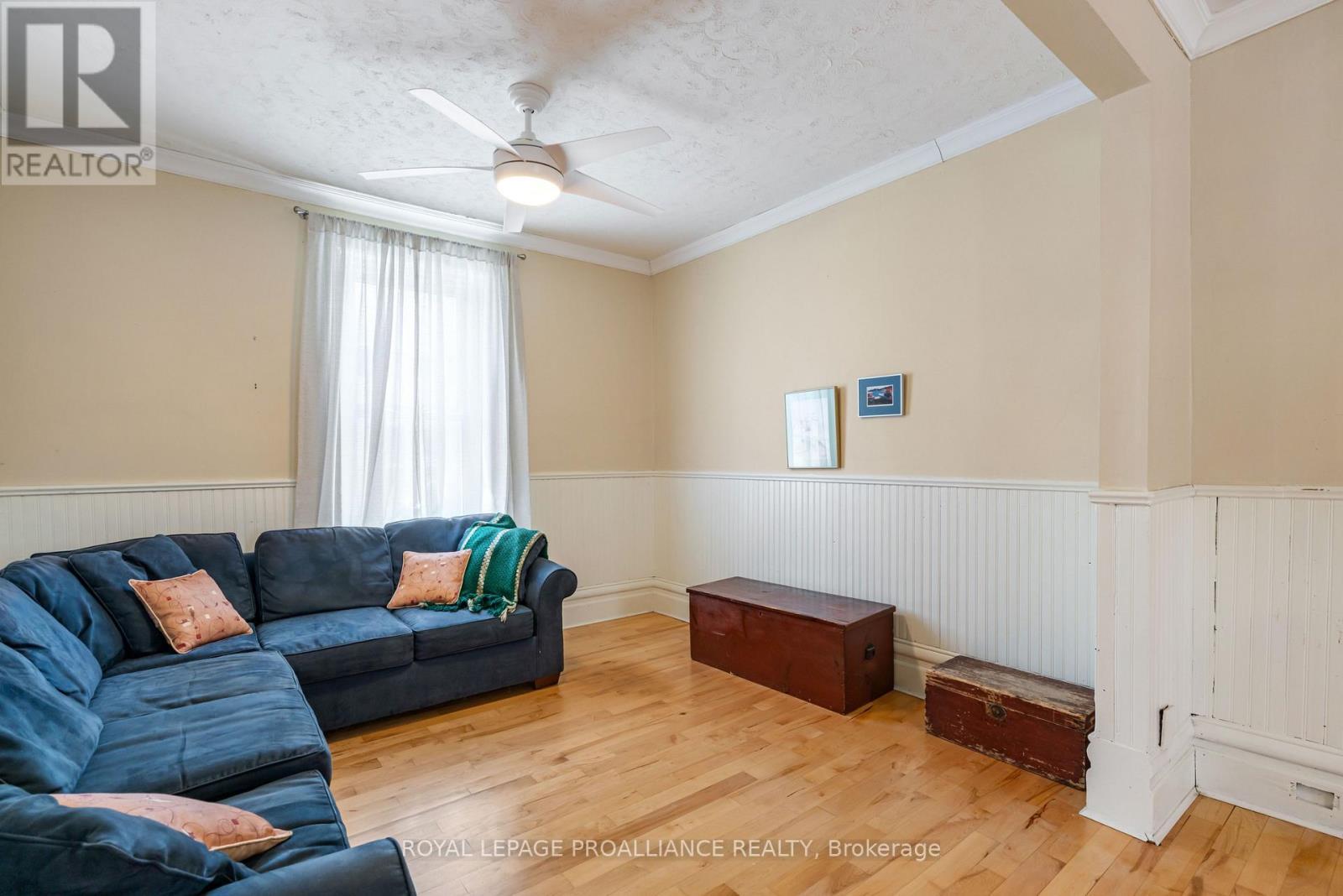 












568 JAMES STREET W

,
Prescott,




Ontario
K0E1T0

