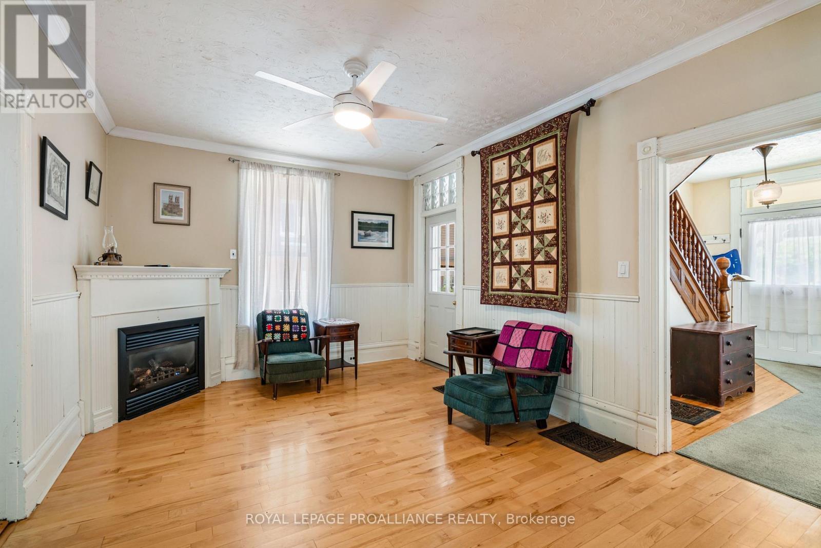 












568 JAMES STREET W

,
Prescott,




Ontario
K0E1T0

