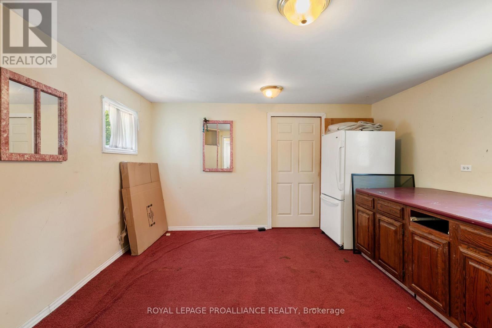 












568 JAMES STREET W

,
Prescott,




Ontario
K0E1T0

