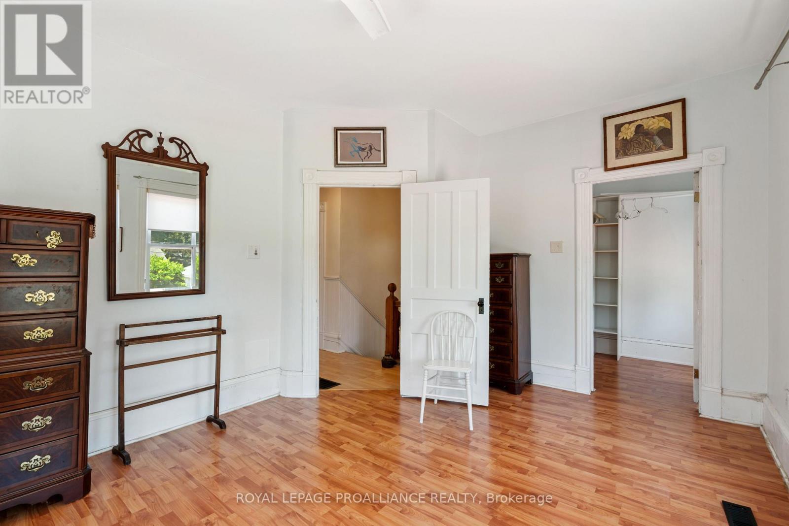 












568 JAMES STREET W

,
Prescott,




Ontario
K0E1T0

