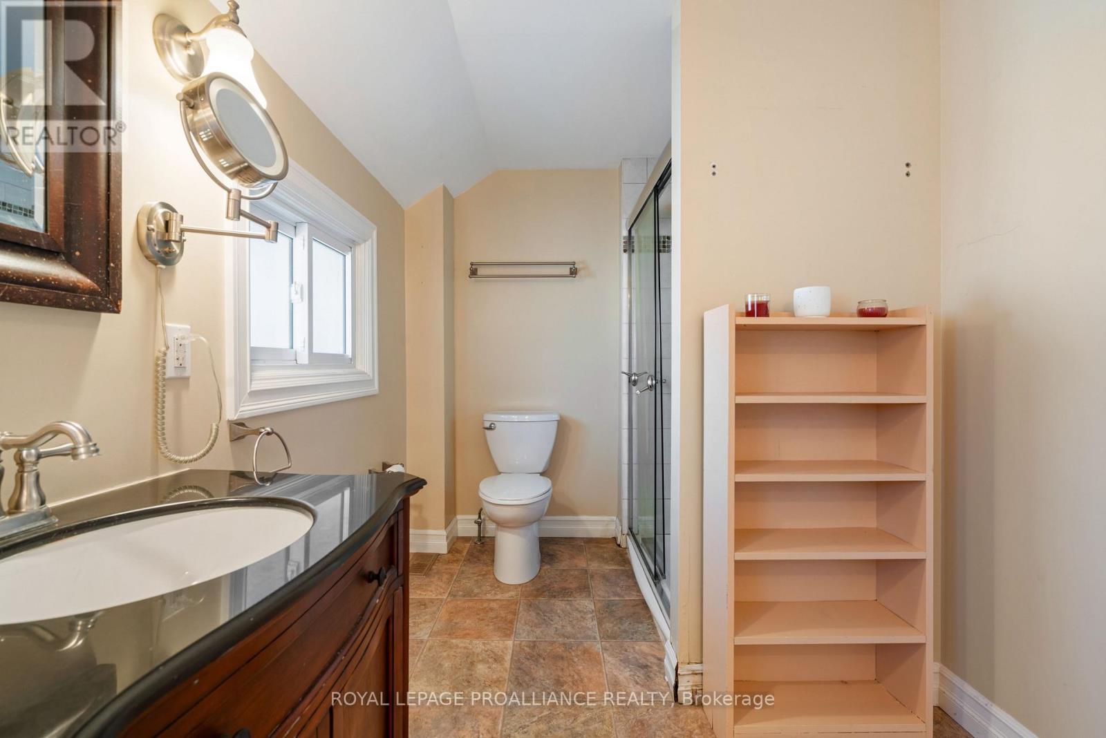 












568 JAMES STREET W

,
Prescott,




Ontario
K0E1T0

