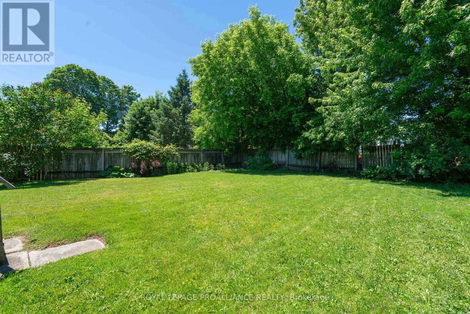 












568 JAMES STREET W

,
Prescott,




Ontario
K0E1T0

