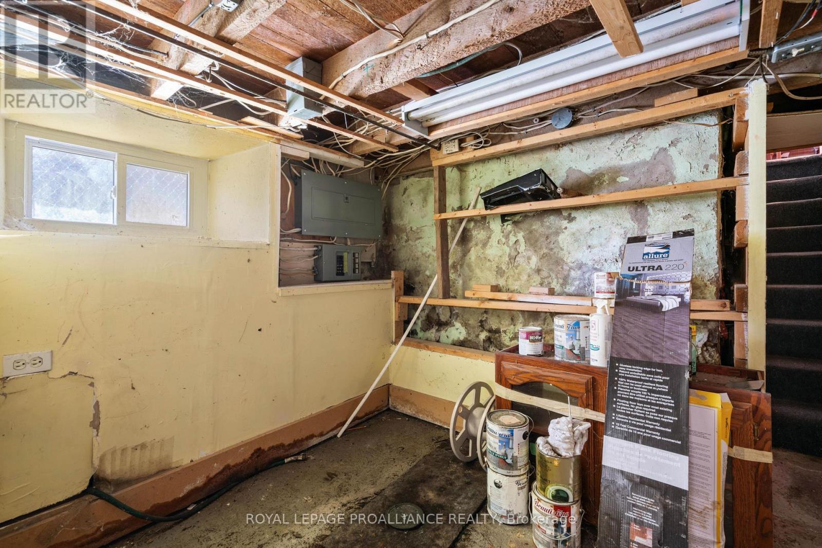 












568 JAMES STREET W

,
Prescott,




Ontario
K0E1T0

