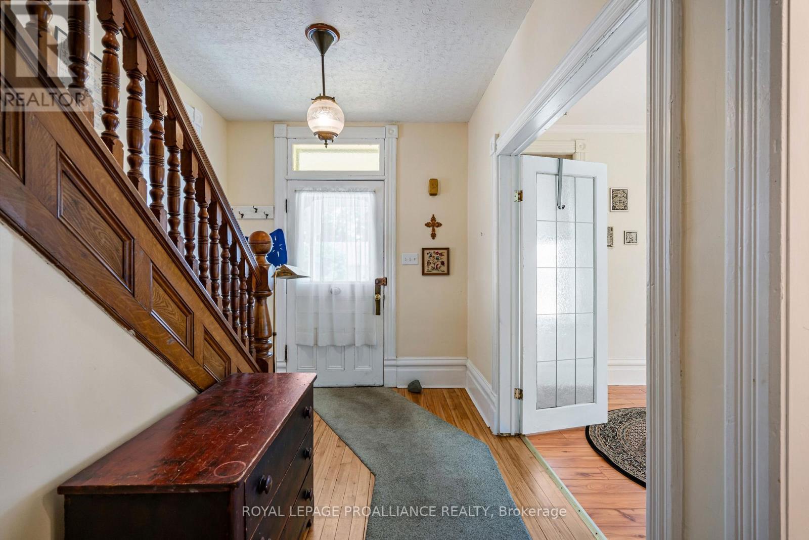 












568 JAMES STREET W

,
Prescott,




Ontario
K0E1T0

