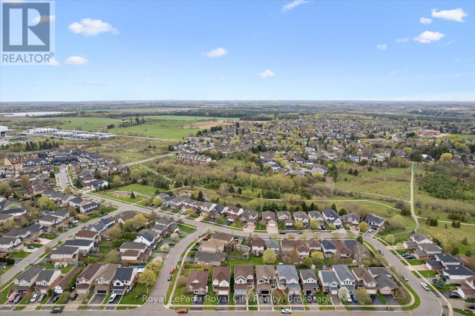 












64 MILSON CRESCENT

,
Guelph (Kortright Hills),




Ontario
N1C1G7

