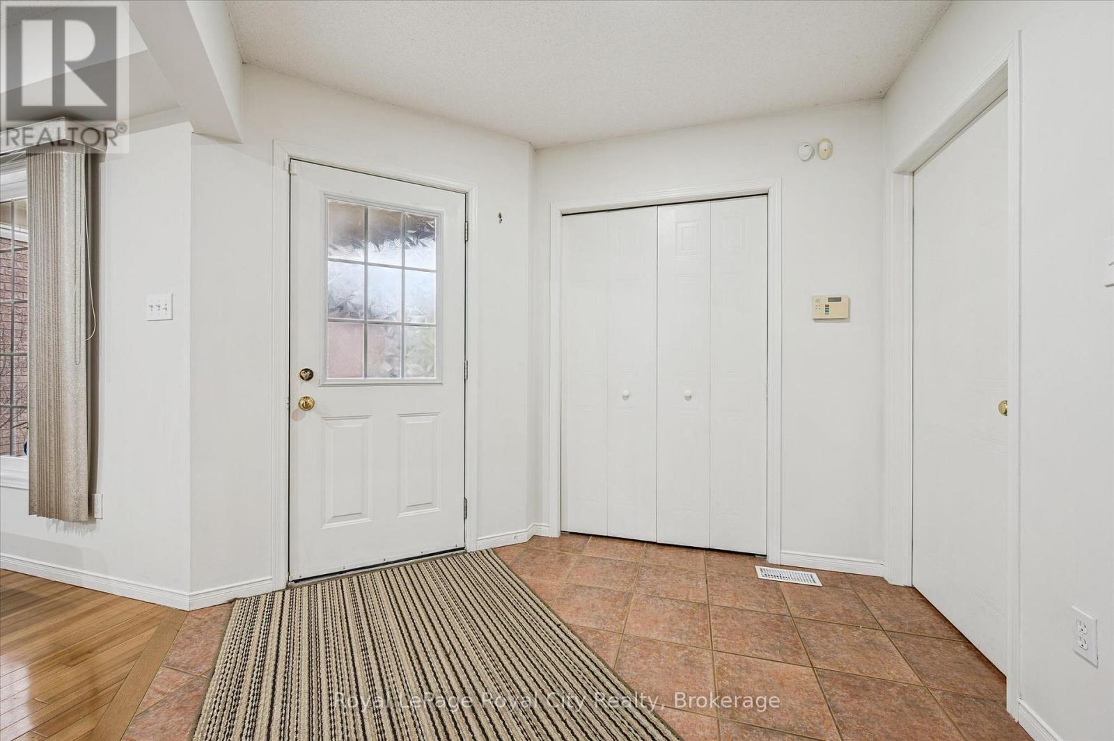 












64 MILSON CRESCENT

,
Guelph (Kortright Hills),




Ontario
N1C1G7

